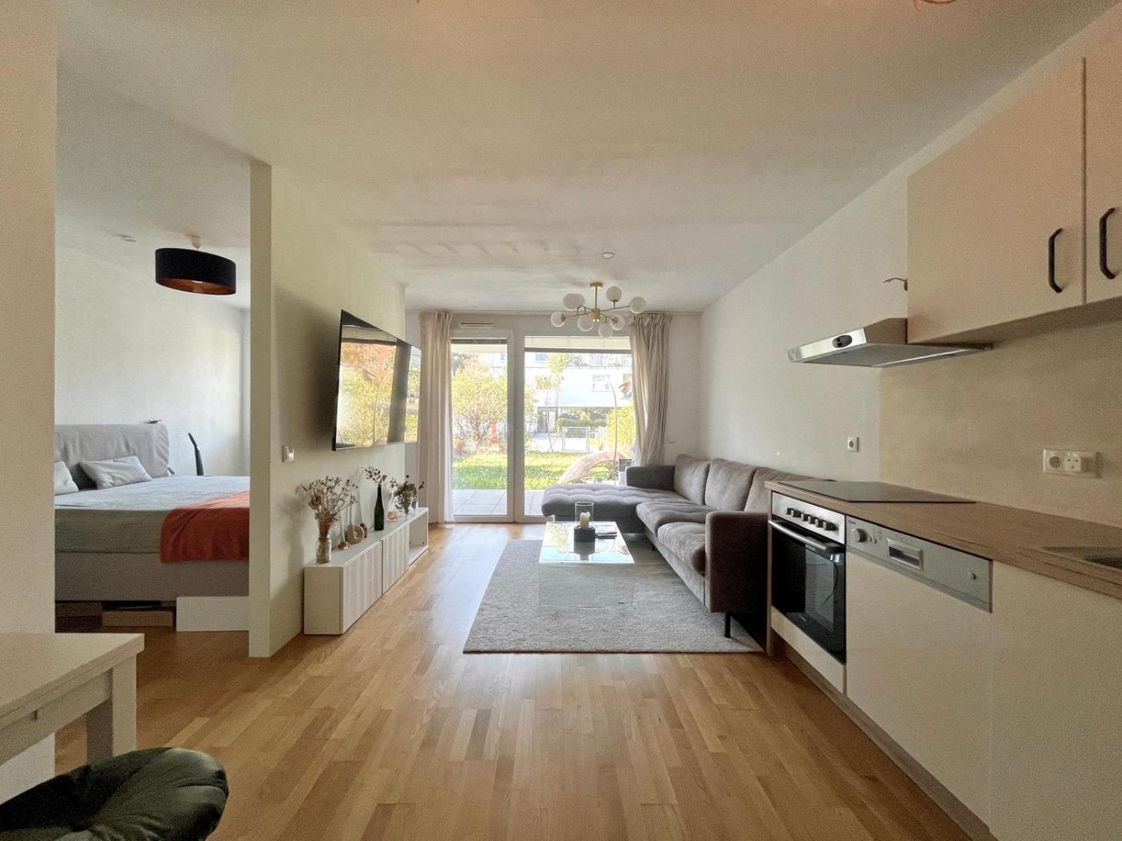 Mit Garten In 1230 Appartement